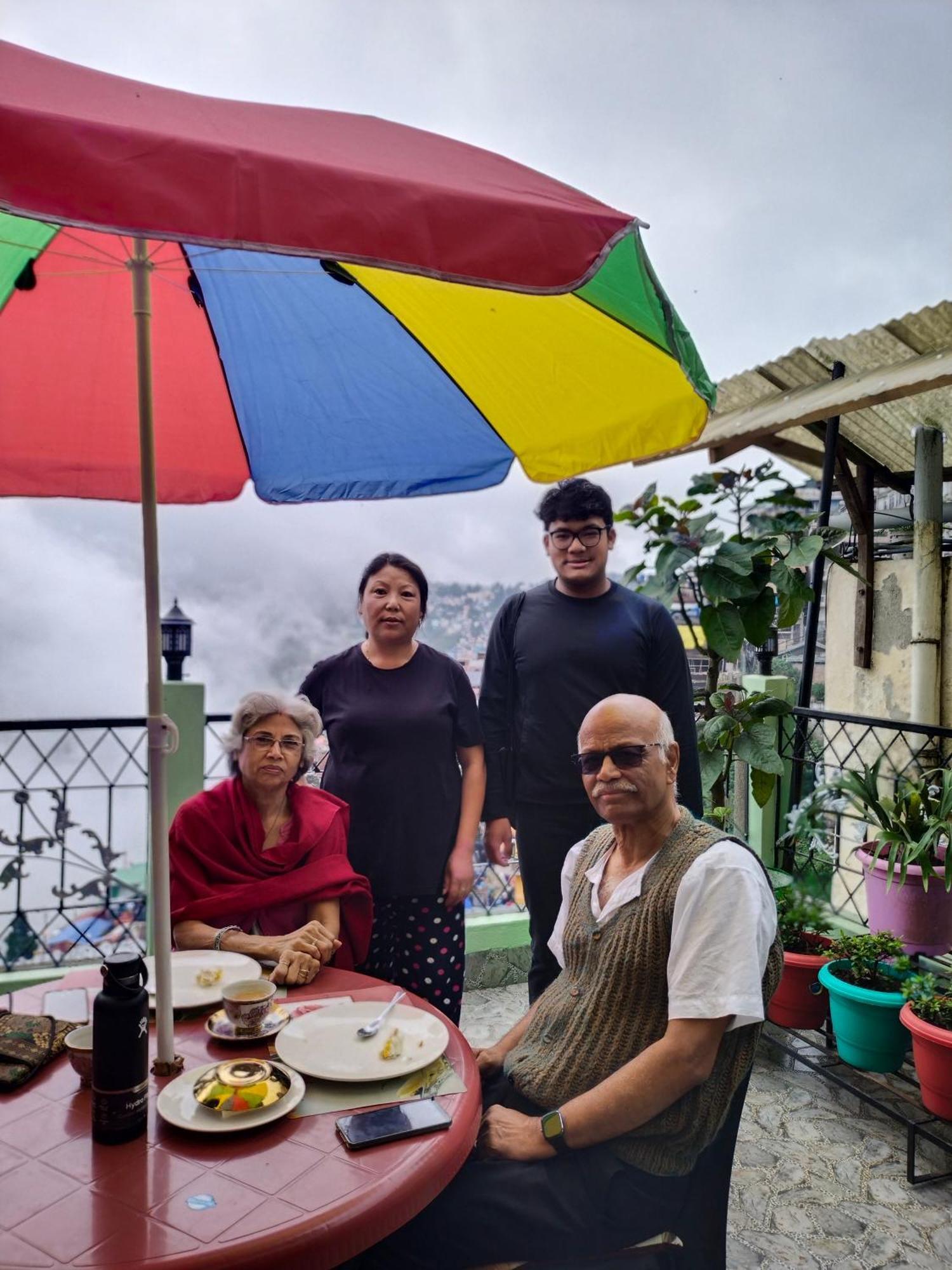 Dew Drops Guest House Darjeeling (West Bengal) Exterior foto