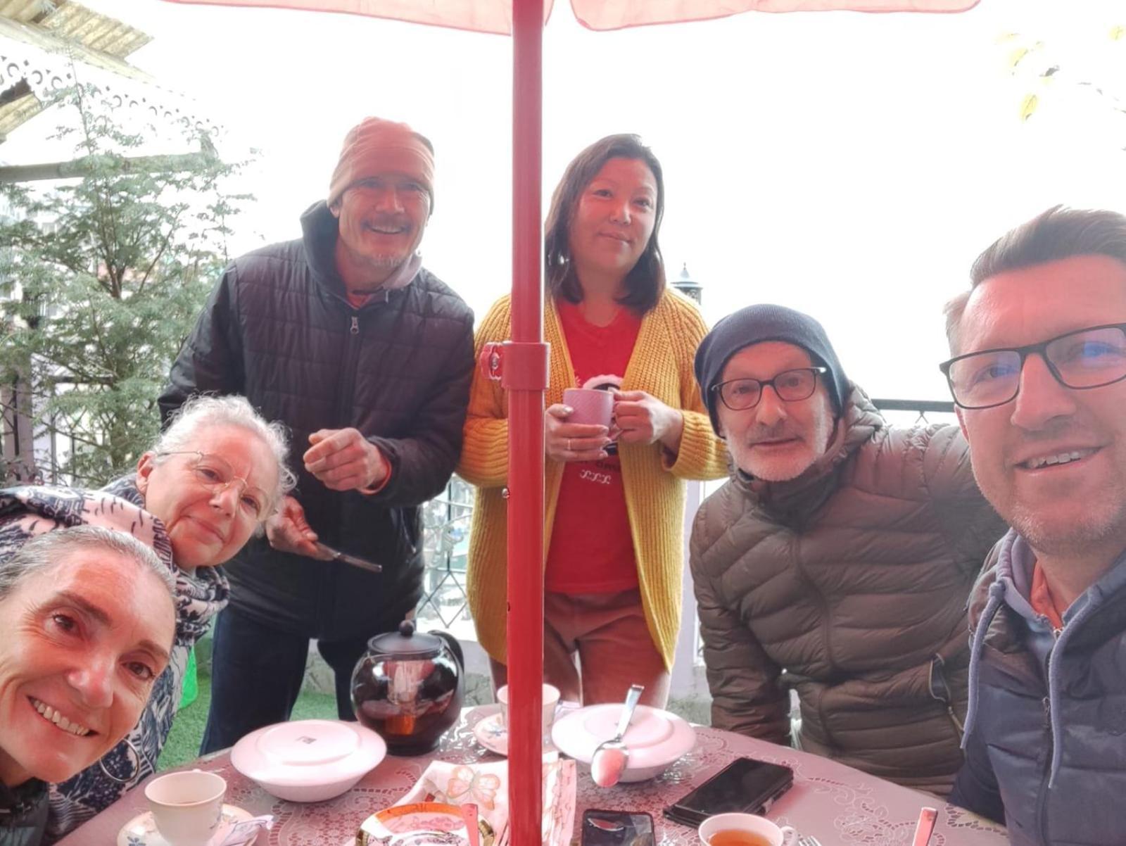 Dew Drops Guest House Darjeeling (West Bengal) Exterior foto